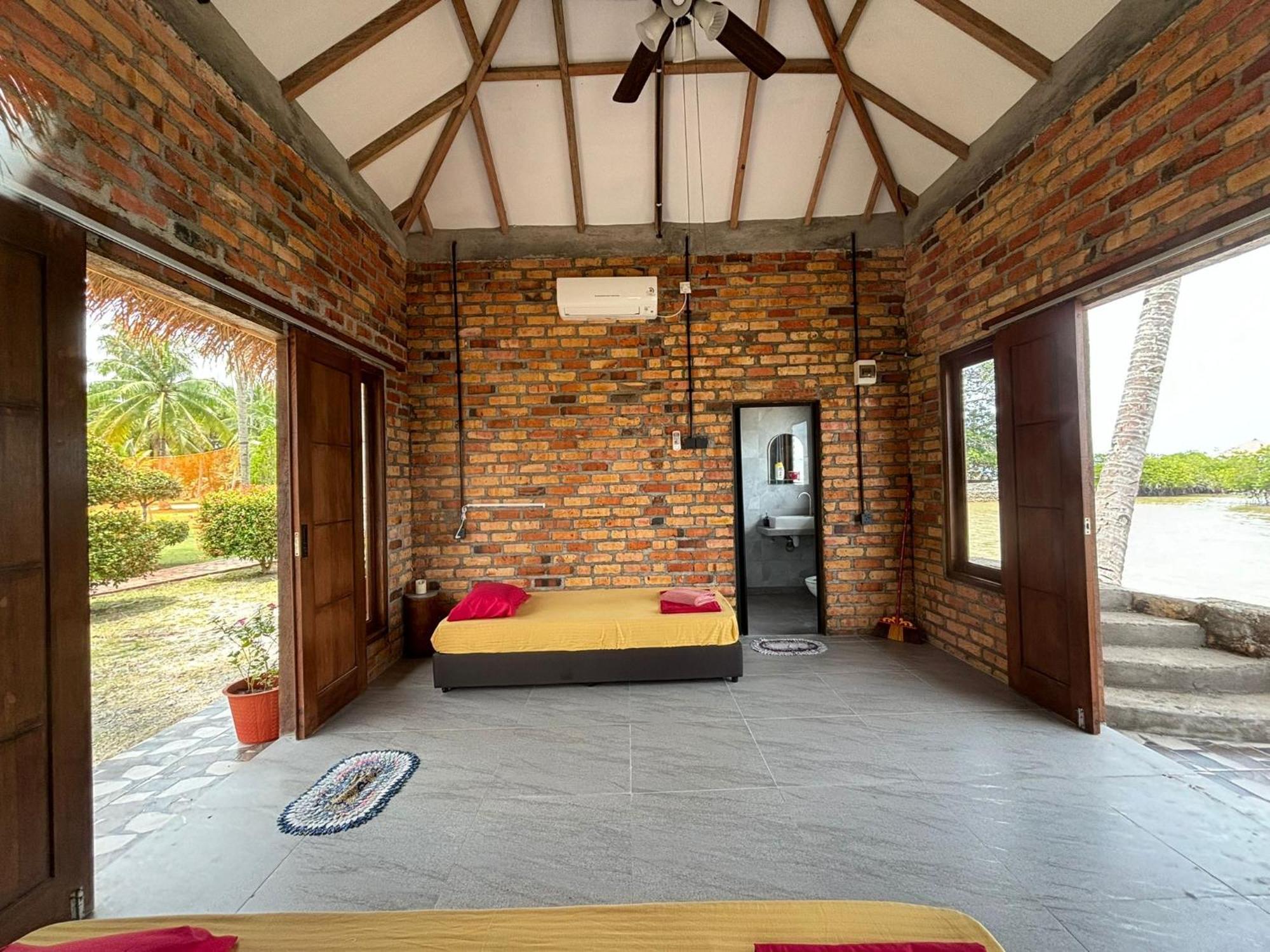 Loola Adventure Resort Teluk Bakau Rum bild